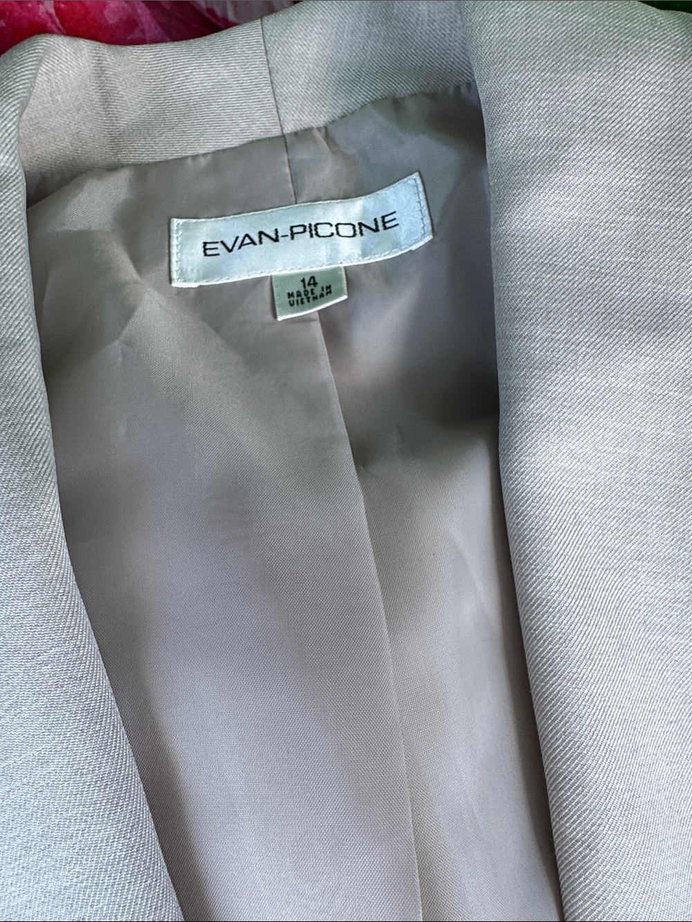 Evan Picone women  Light Beige blazer